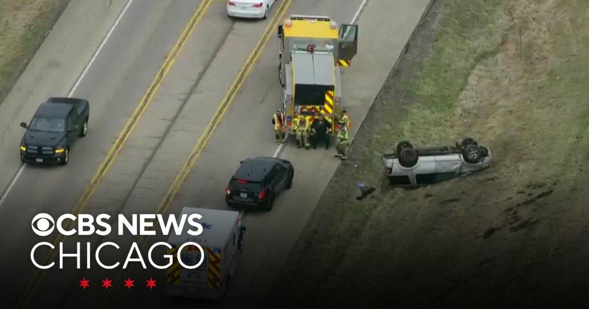 5 hurt in rollover crash near Pingree Grove - CBS Chicago