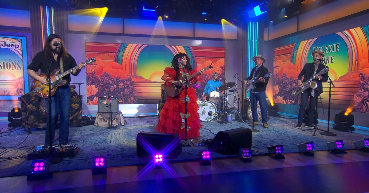 Saturday Sessions: Valerie June performs "Joy, Joy"