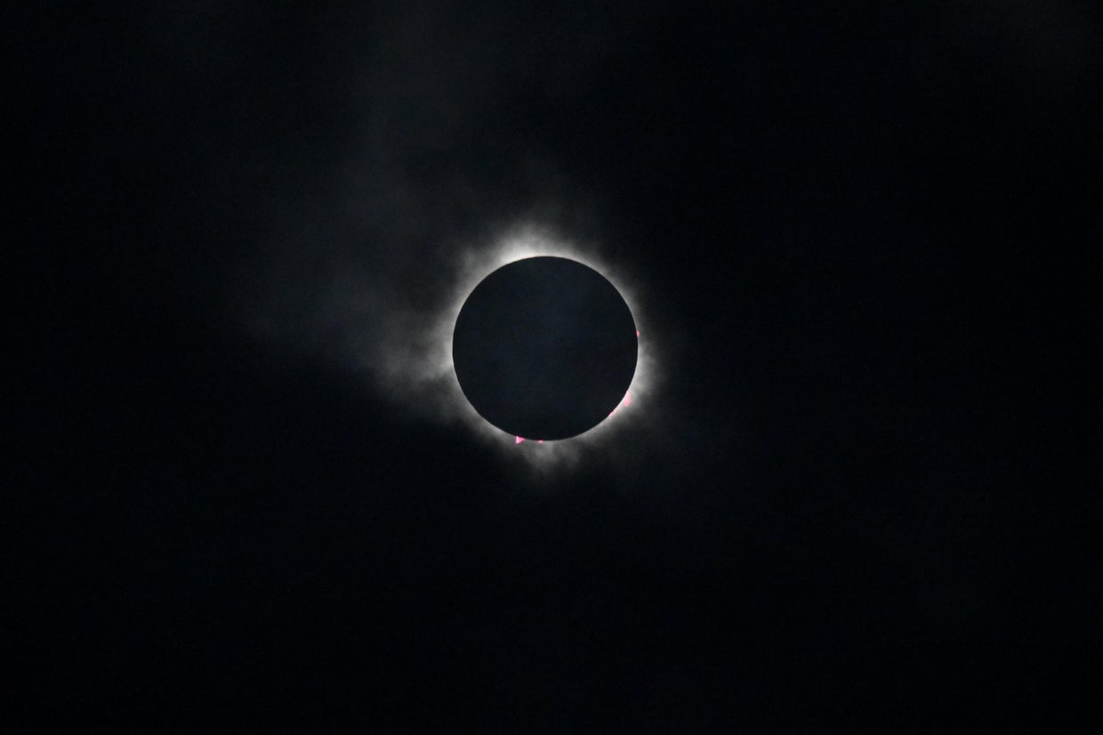 Revisit the 2024 total solar eclipse with photos and videos - CBS News