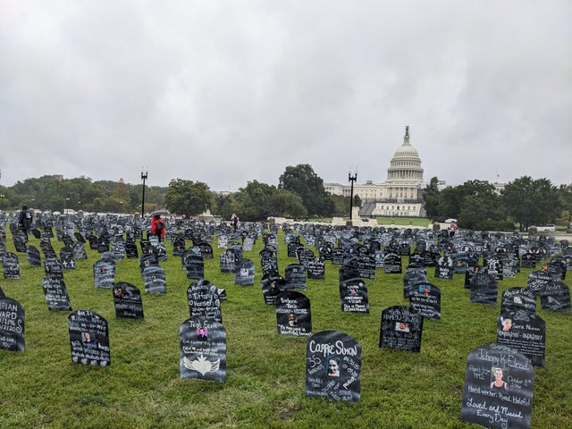Opioid victims' memorial outside the White House 