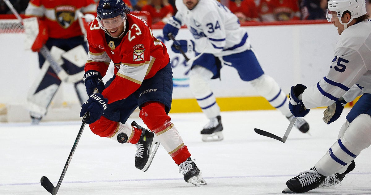 Panthers defeat Maple Leafs 3-1, snap five-game losing streak Panthers defeat Maple Leafs 3-1, snap five-game losing streak