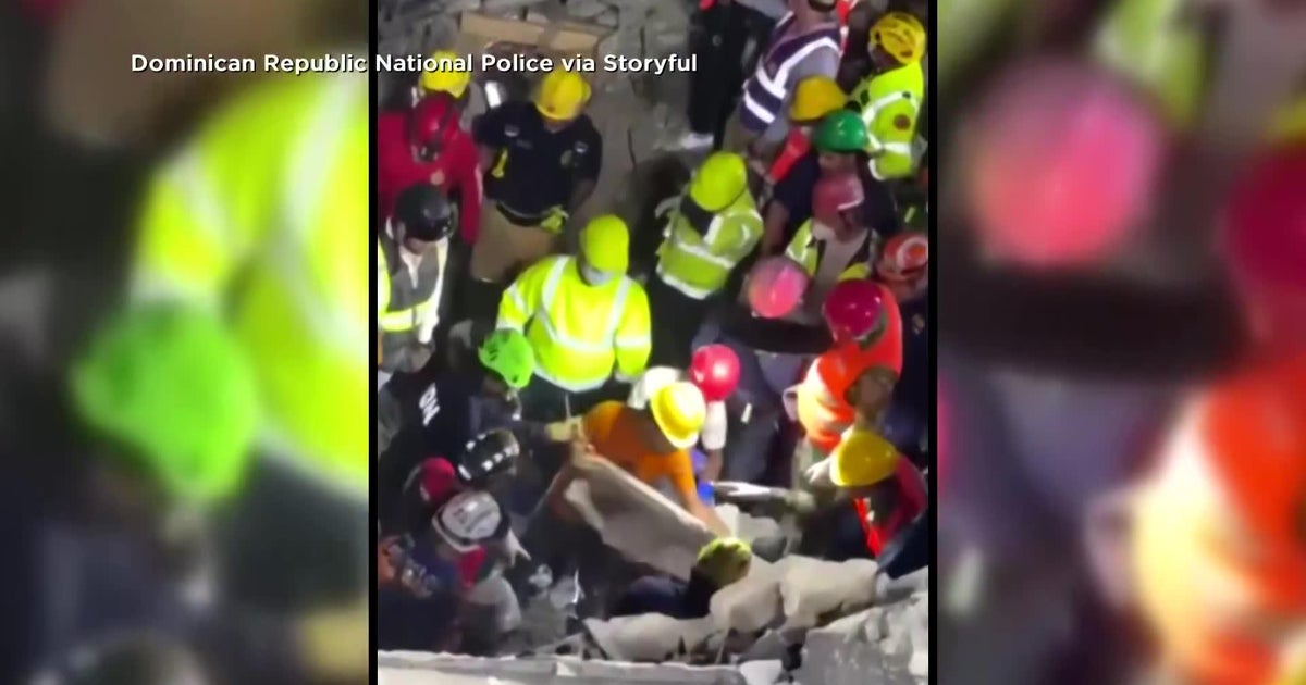 Survivor recounts escape as Dominican nightclub roof collapse kills at least 124 Survivor recounts escape as Dominican nightclub roof collapse kills at least 124