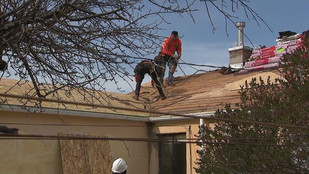 colorado-army-veteran-gets-new-roof-installed-on-his-home.jpg 