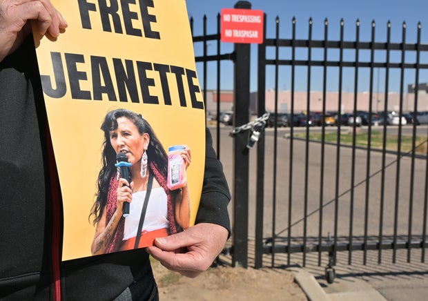 Activist Jeanette Vizguerra was reportedly detained by ICE in Aurora 