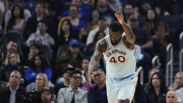 San Antonio Spurs forward Harrison Barnes