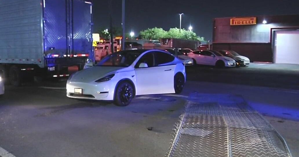 3 Teslas stolen overnight from a Northwest Miami-Dade business