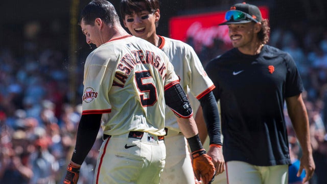 Reds Giants Baseball