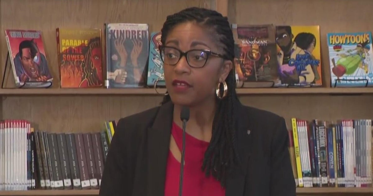 Oakland Unified parents express outrage over uncertainty of superintendent