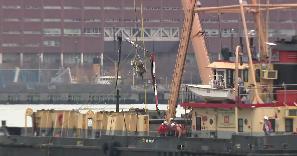 Helicopter part found in Hudson River could be key clue to what caused fatal crash