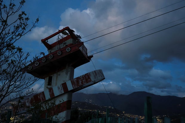 Four dead in Italian cable car accident near Naples 