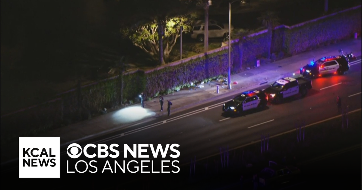 Newport Beach police investigate shooting along PCH - CBS Los Angeles