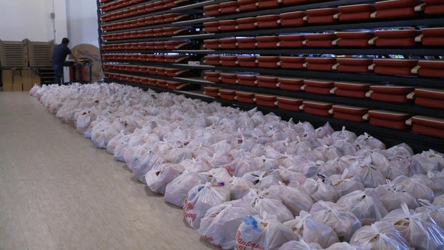 food-bank-3.jpg 