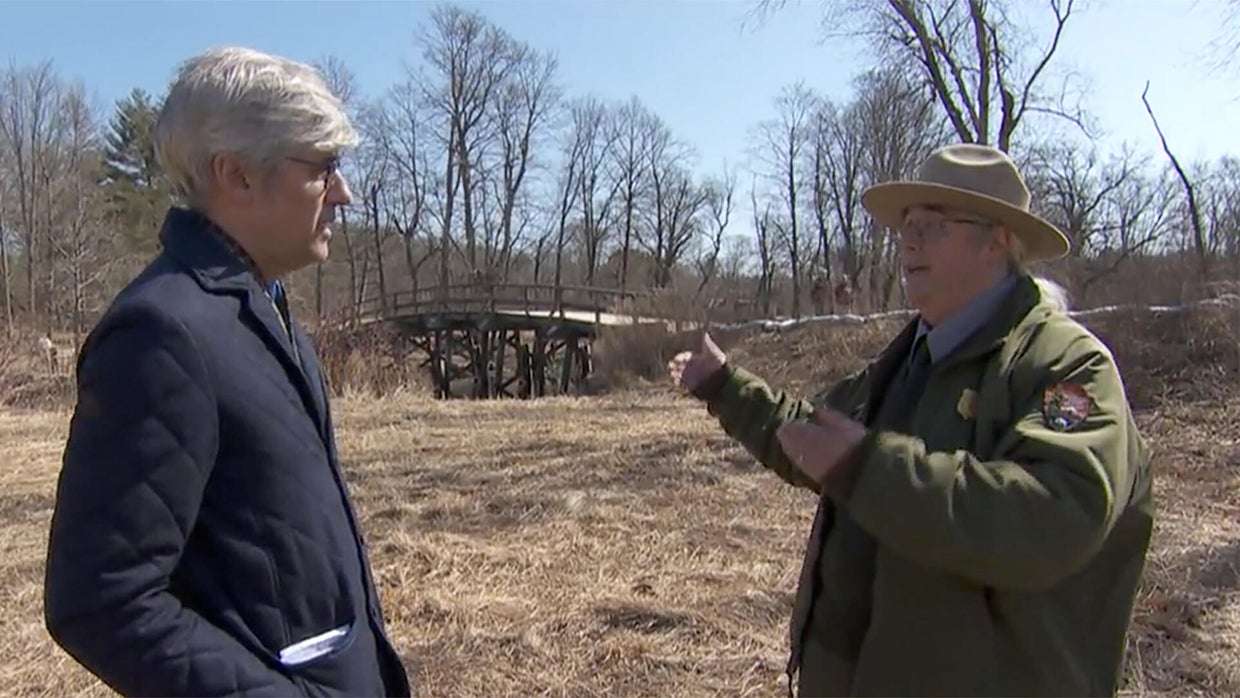 mo-rocca-jim-hollister-in-concord-ma.jpg 