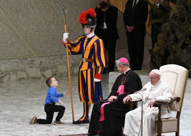 TOPSHOT-VATICAN-POPE-AUDIENCE 