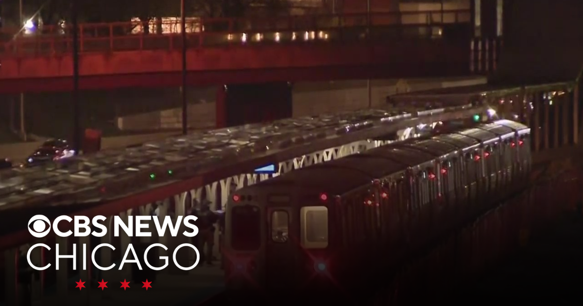 Person shot on CTA Blue Line train on Chicago's Near West Side - CBS ...
