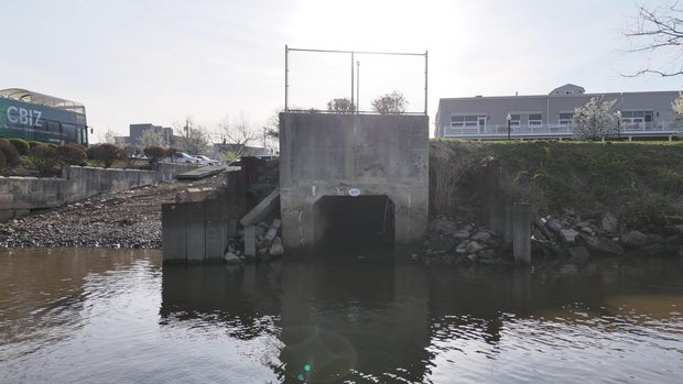 Nearly all of Philadelphia's outfalls are nowhere near as large as Outfall T14. Outfall S31 is located southwest of Center City along the Schuylkill River. 