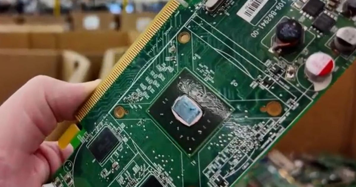 The less toxic way scientists are mining gold from electronic waste
