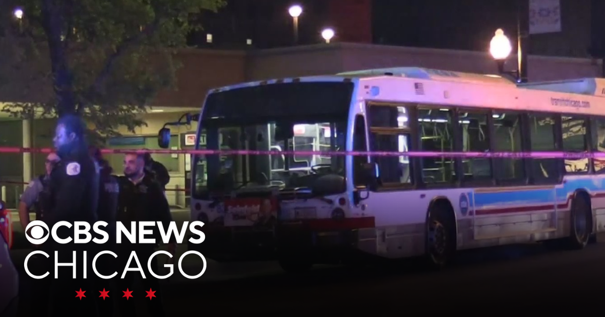 Argument leads to shooting on CTA bus on Chicago's North Side - CBS Chicago