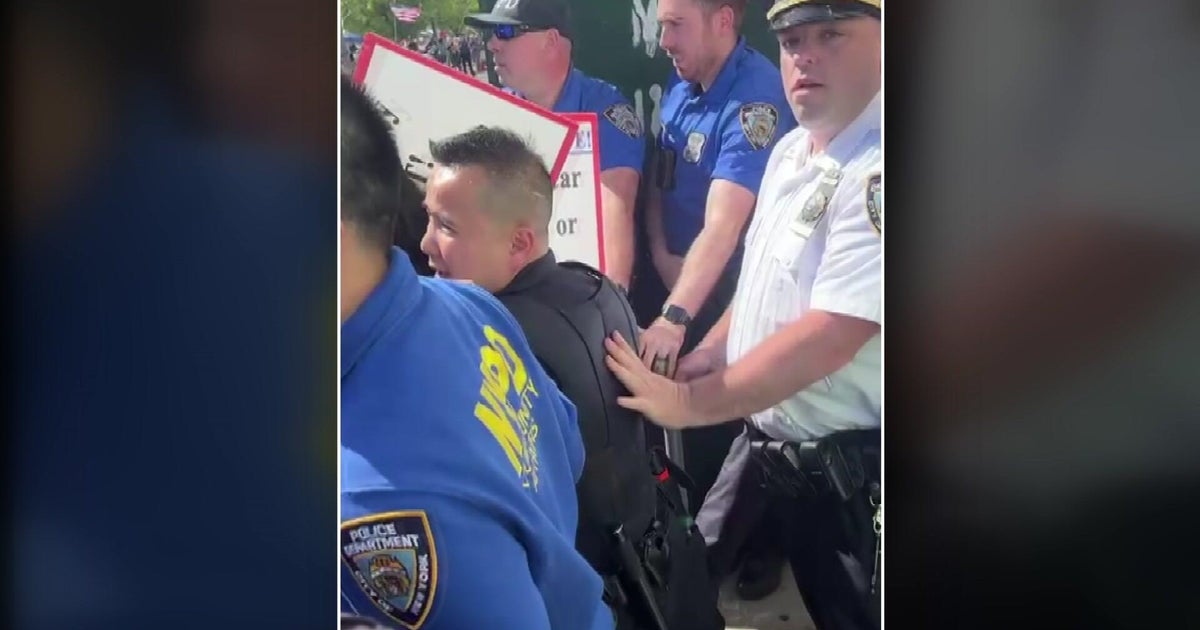 Demonstrators arrested as fight against Brooklyn homeless shelter escalates