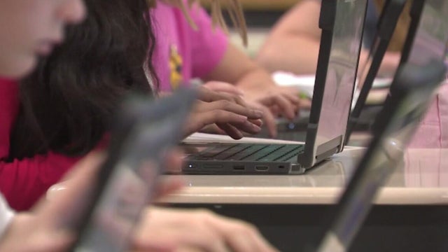 students-education-laptop-classroom-baltimore-county.jpg 