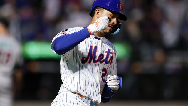 Mark Vientos #27 of the New York Mets rounds the bases after hitting a solo home run during the third inning against the Arizona Diamondbacks at Citi Field on April 30, 2025 in the Queens borough of New York City. 