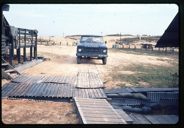 alpsr027.jpg Arthur Phillips Sr. Vietnam War photos 