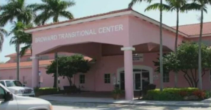 South Florida Reps. Cherfilus-McCormick, Wilson tour ICE facility where Haitian woman died
