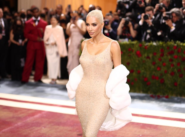 The 2022 Met Gala In America: An Anthology of Fashion Red Carpet Arrivals 