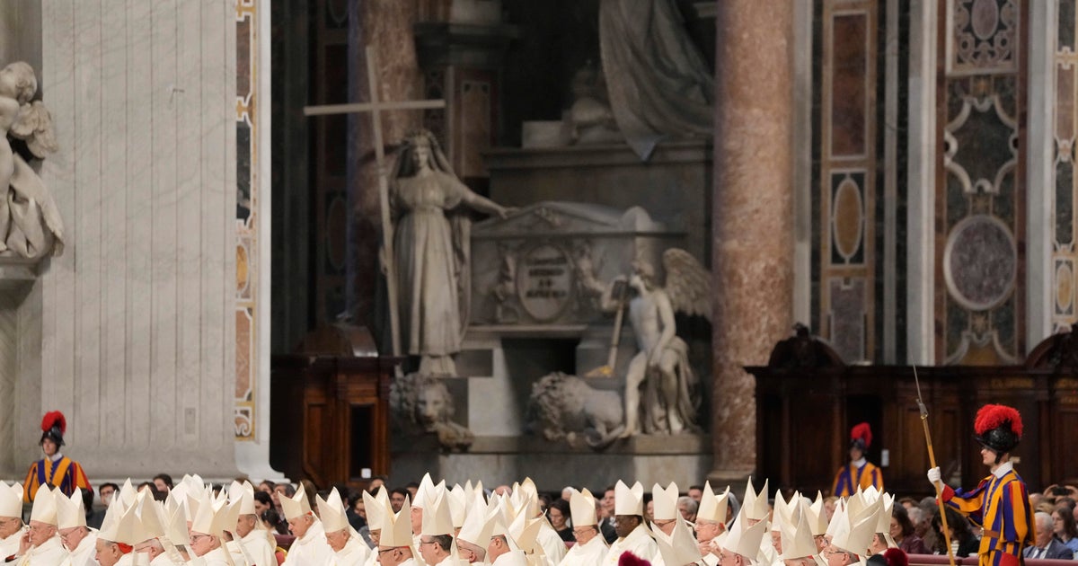 Vatikan, Convey başlamadan önce Papa Francis için yas tutmanın son gününü izler