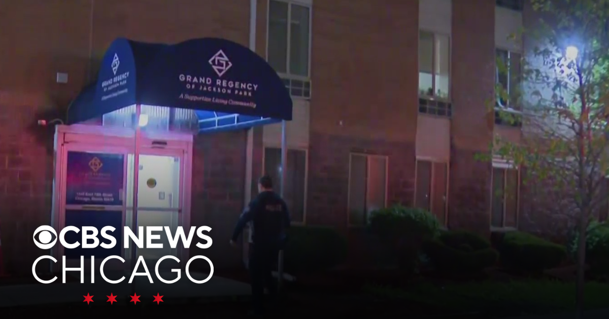 Chicago police shoot, kill man armed with knife at assisted living ...