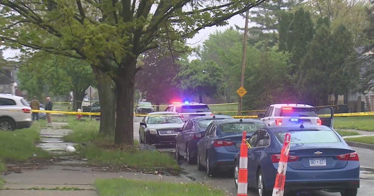 Woman dead, man injured, after double shooting in East Detroit - CBS ...