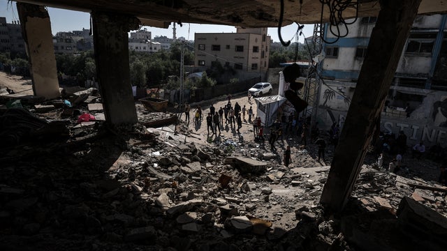Israeli attacks on Gaza continue 