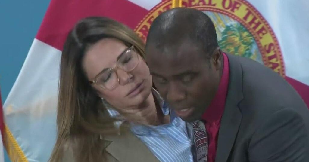 Florida State Sen. Ileana Garcia faints during Gov. DeSantis' press ...