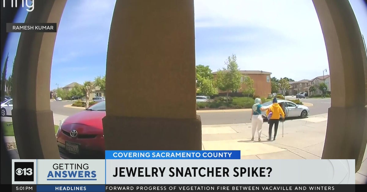 Elk Grove police warn of spike in thieves snatching jewelry