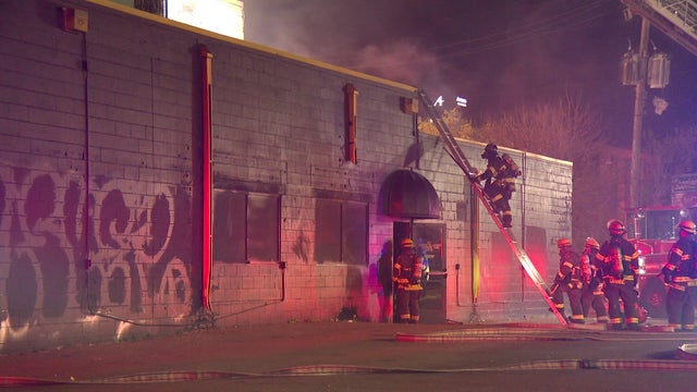 4t-vo-whiskey-junction-fire-wcco7qfw.jpg 
