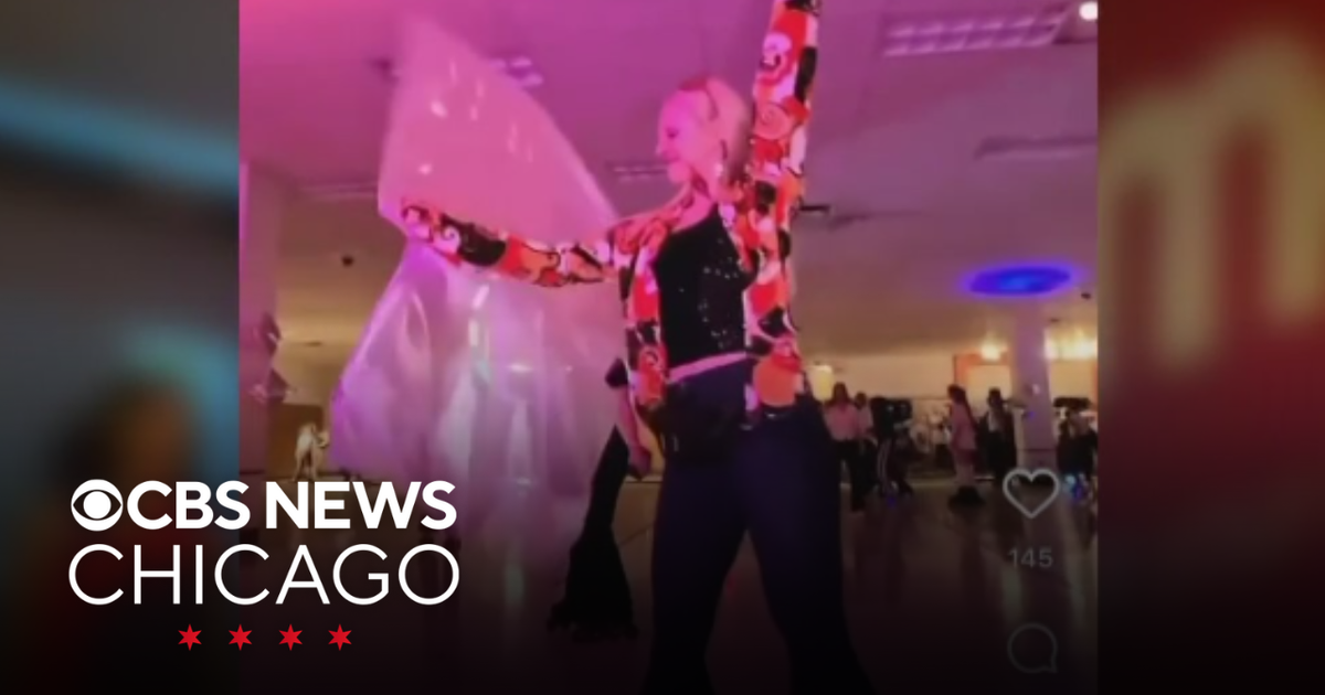 Empty Chicago big-box store turned into roller skating rave space - CBS ...