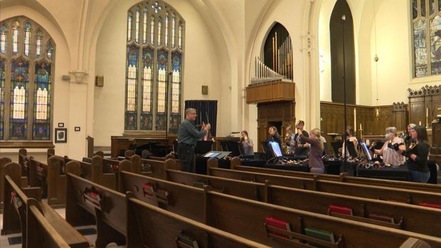 ringers-1.jpg 