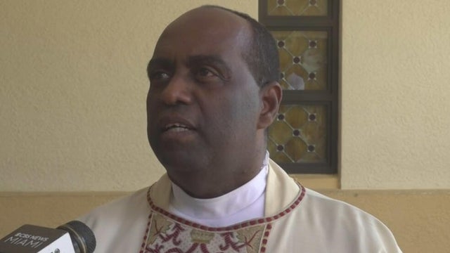 cbsmiami-haitians-pope-2.jpg 