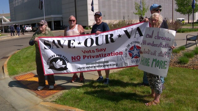 5p-pkg-va-secretary-visit-wcco7sa6-00-01-1111.jpg 