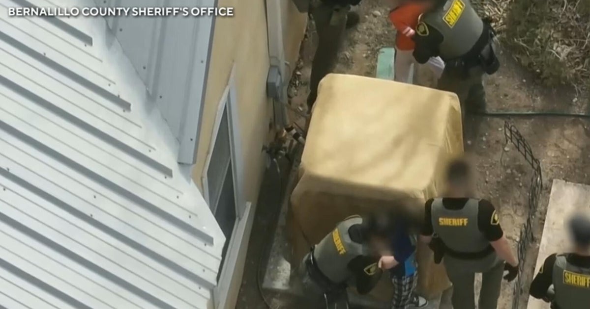 Video shows kids with gun involved in police standoff