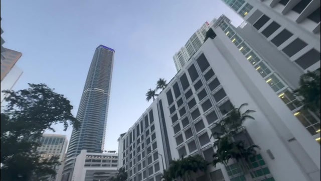 23-p-larry-brickell-ill-wforbj5o.jpg 