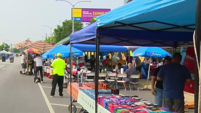 Maxwell Street Market 
