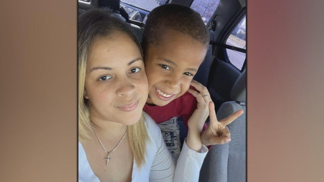 ramesees-vazquez-viana-and-mom.jpg 