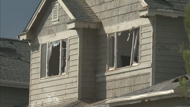 storm-aftermath-10pkg-transfer-frame-468.jpg 
