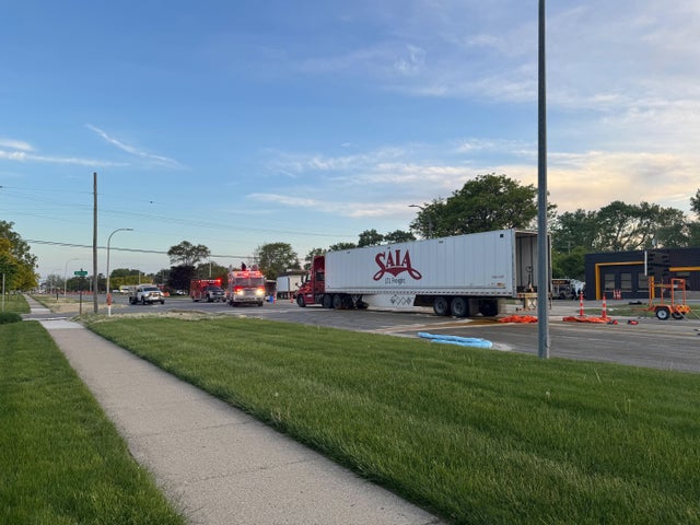 Authorities respond to chemical spill on road in Farmington Hills 