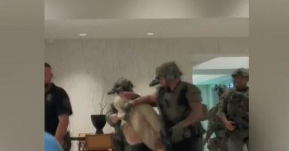 Miami SWAT team takes man into custody at Edgewater apartment