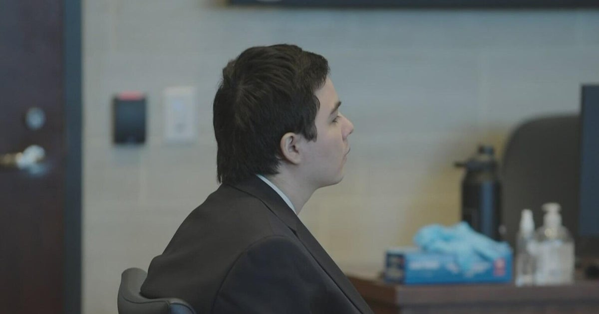 Ex-girlfriend of accused Davis serial stabber Carlos Dominguez back on witness stand