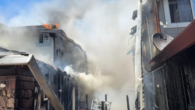 west-sac-brenda-way-fire.jpg 