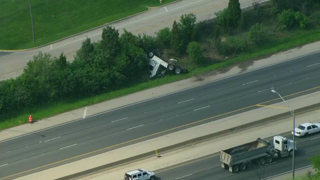 052325-i55-rollover-clean.png 