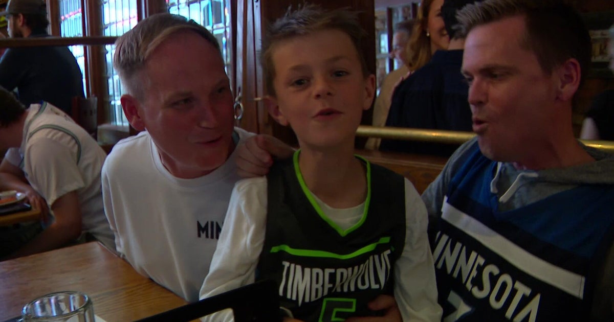 Timberwolves game 3 draws major crowds to downtown Minneapolis Timberwolves game 3 draws major crowds to downtown Minneapolis